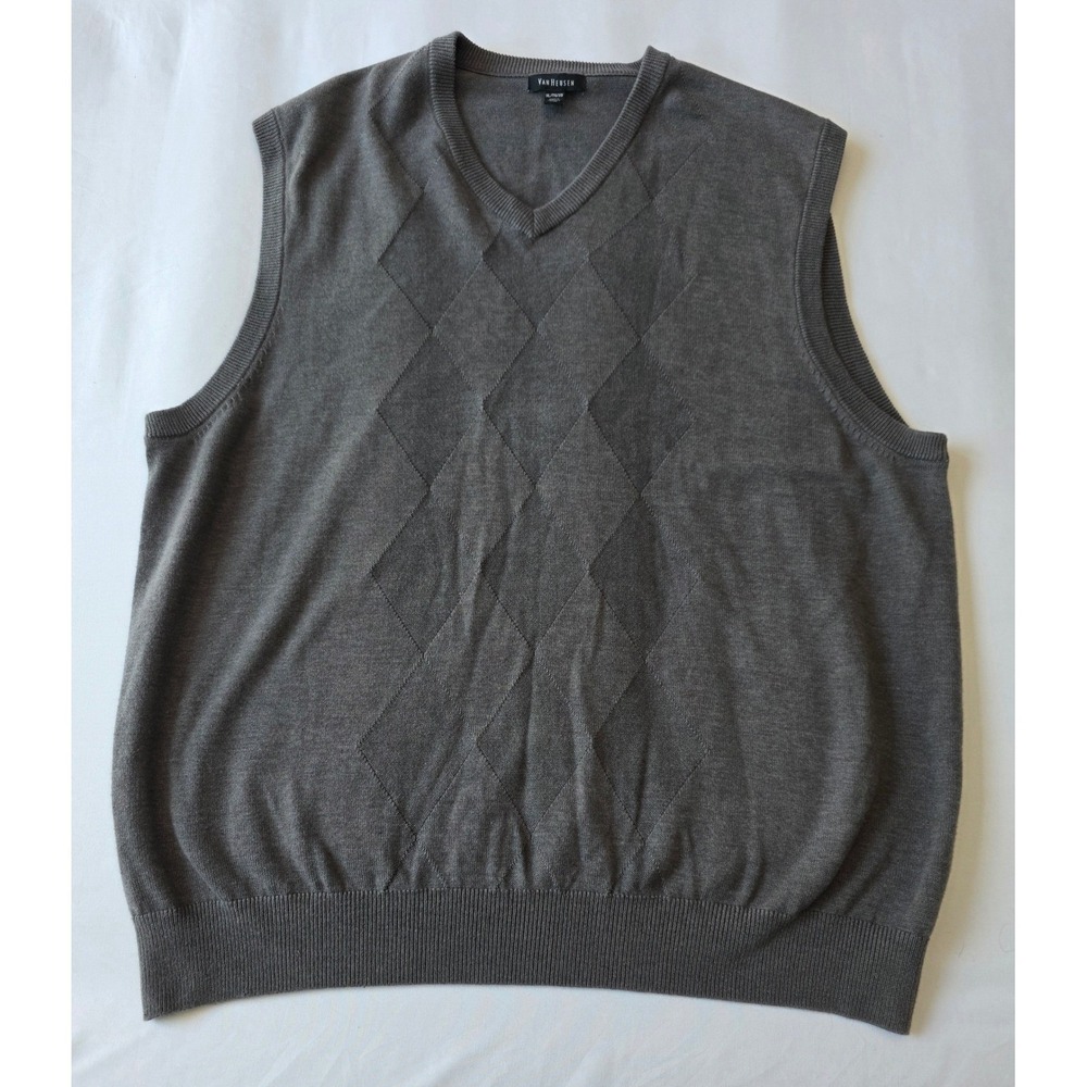 Van Heusen Mens XL Gray Argyle V-Neck Sweater Vest Sleeveless Knit Pullover